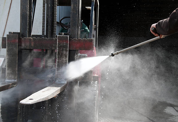 Best Gas Station Cleaning  in Le Sueur, MN